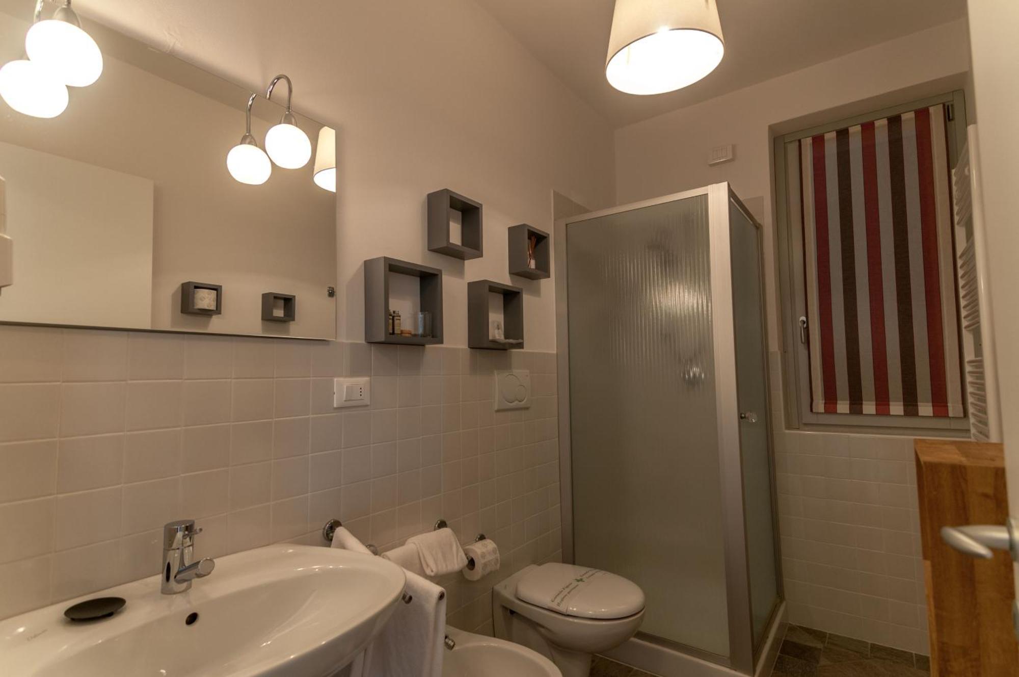 Locanda Pozzetto Laveno-Mombello Kamer foto